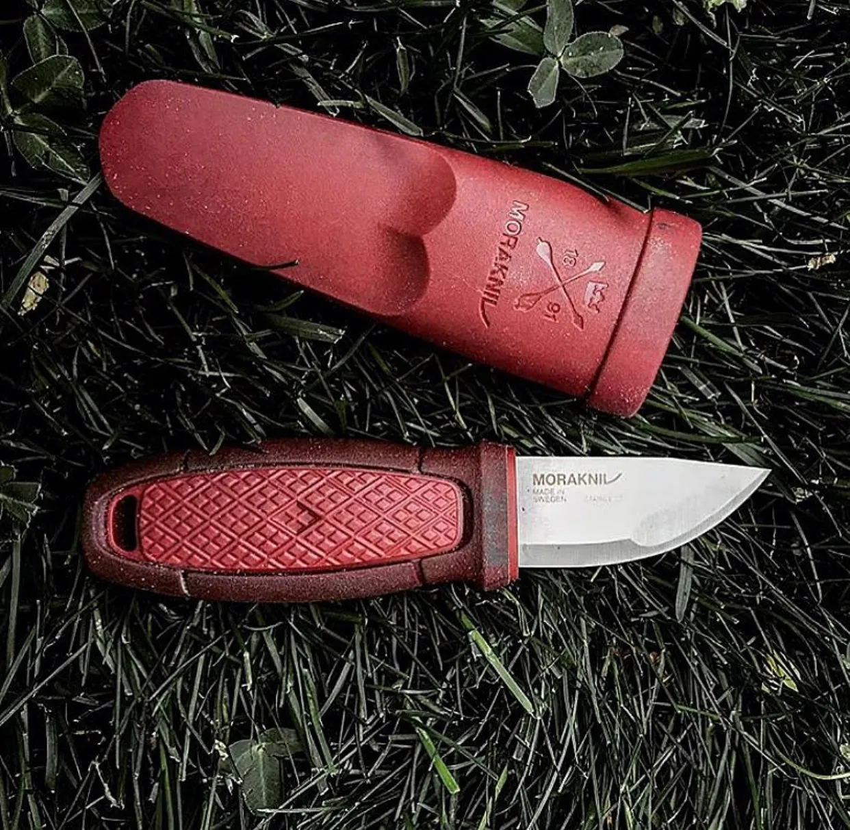 Eldris Bush Knive with Fire Kit